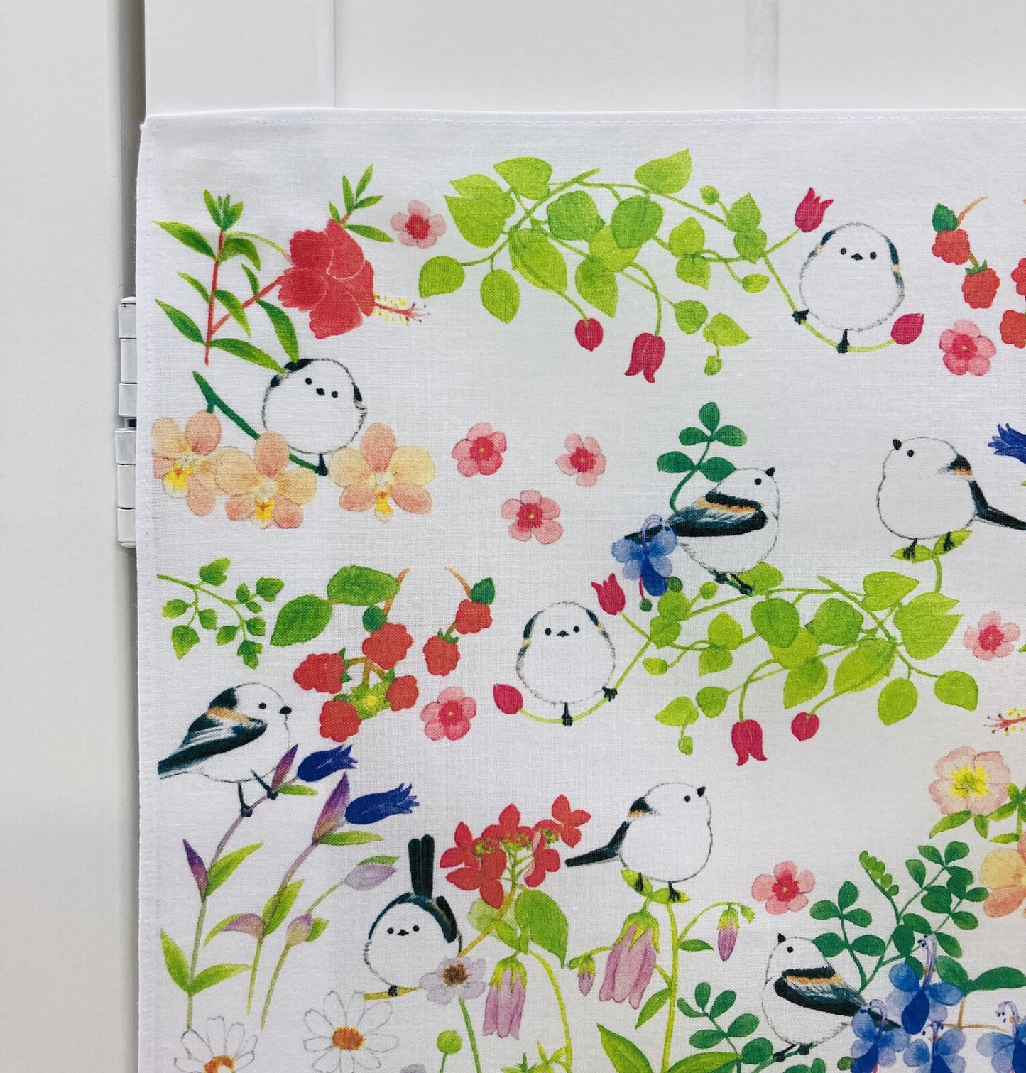 大判ハンカチ ランチクロス 花とシマエナガ 40x40cm