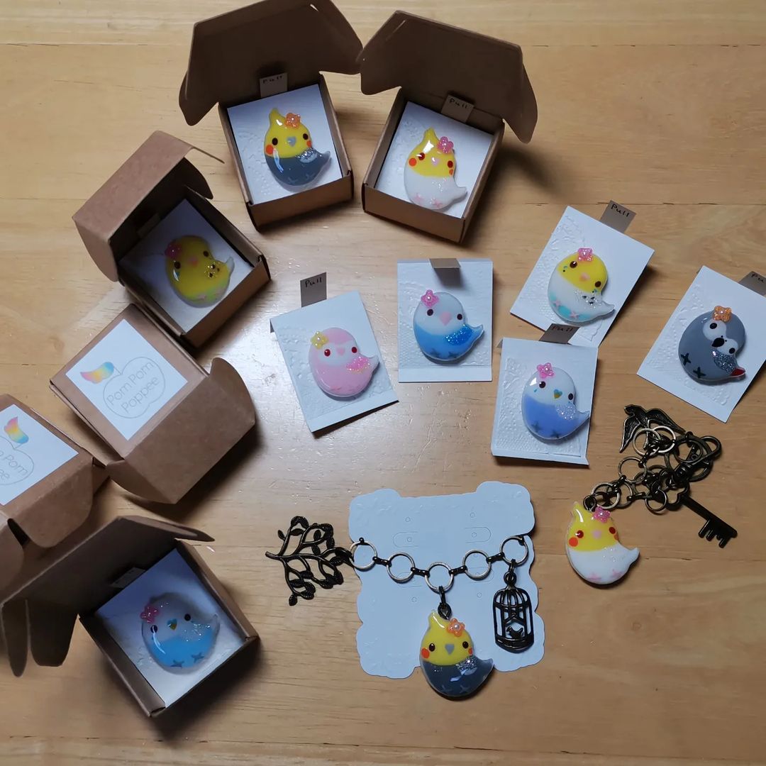 ブローチ お花とインコ セキセイインコ ライラック