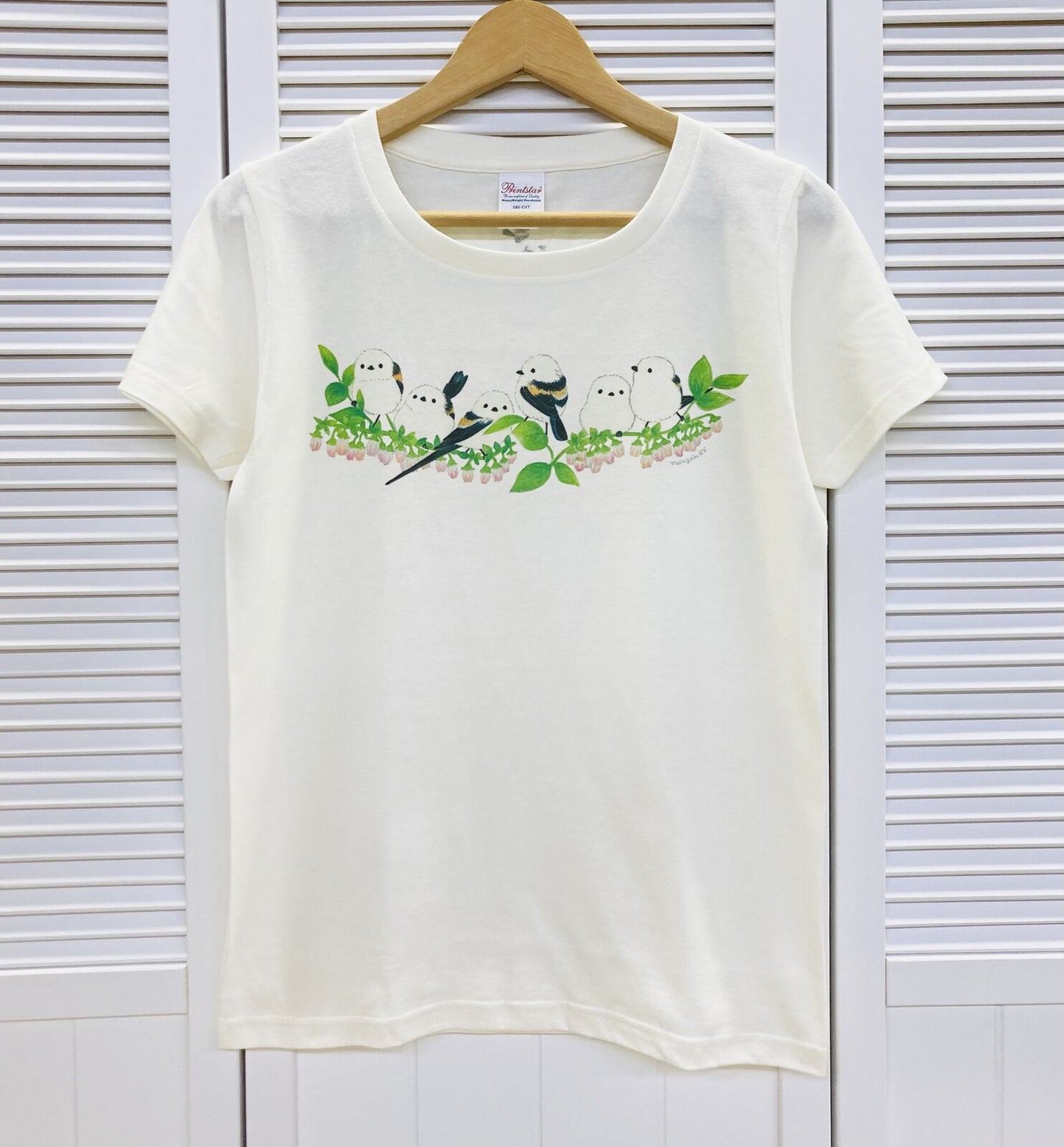 レディースTシャツ ブルーベリーの花とシマエナガ 受注製作 送料無料 クーポン利用不可