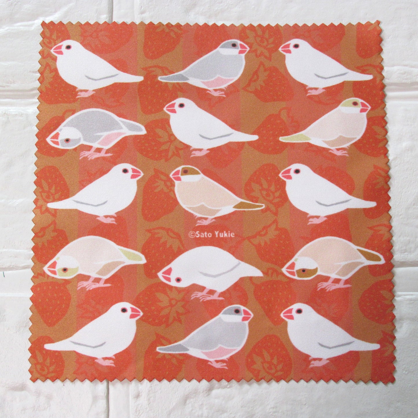 マイクロファイバークロス いちご文鳥(クリーム×シルバー×白×シナモン)