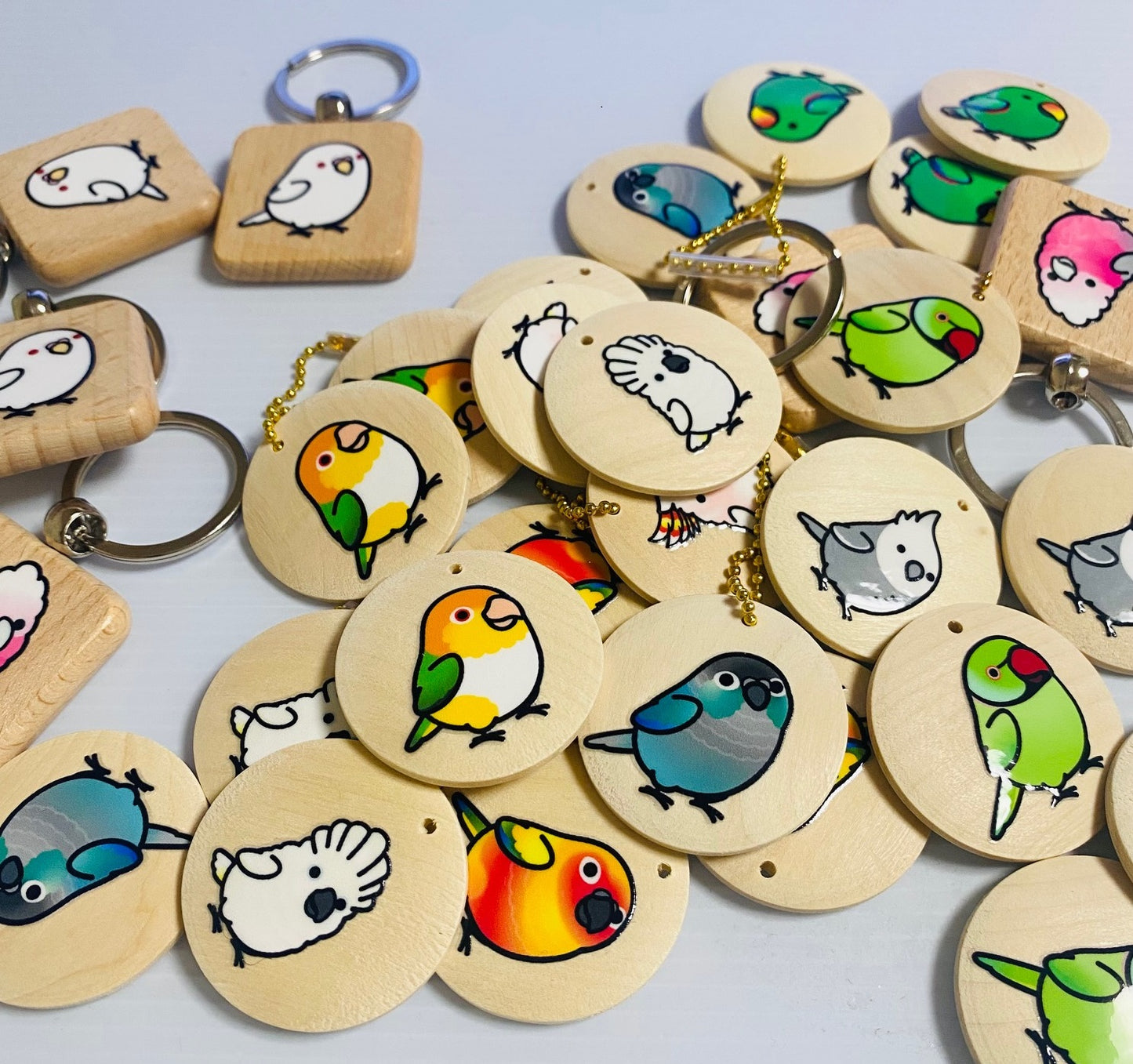 Chubby Bird 木製チャーム コザクラインコ クーポン利用不可 - Sweet Birdie Boutique