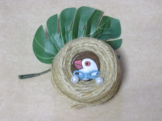 陶土製、文鳥ブローチ H - 小鳥雑貨専門のお店 スウィート・バーディー・ブティック