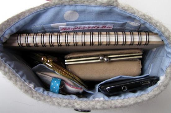 愛鳥コレクション 羊毛フェルトクラッチバッグ ボタンインコ - 小鳥雑貨専門のお店 スウィート・バーディー・ブティック