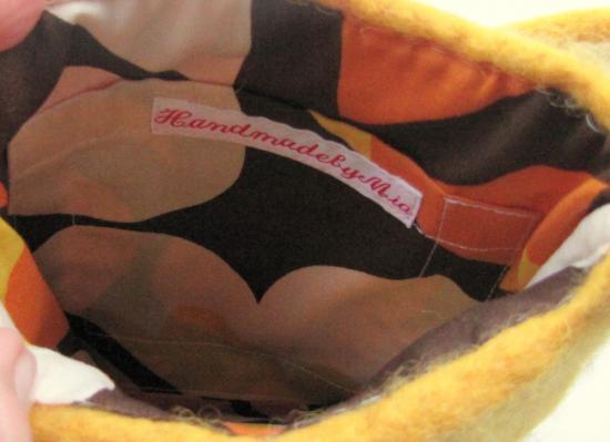 愛鳥コレクション 羊毛フェルトポシェット フクロウ A - 小鳥雑貨専門のお店 スウィート・バーディー・ブティック