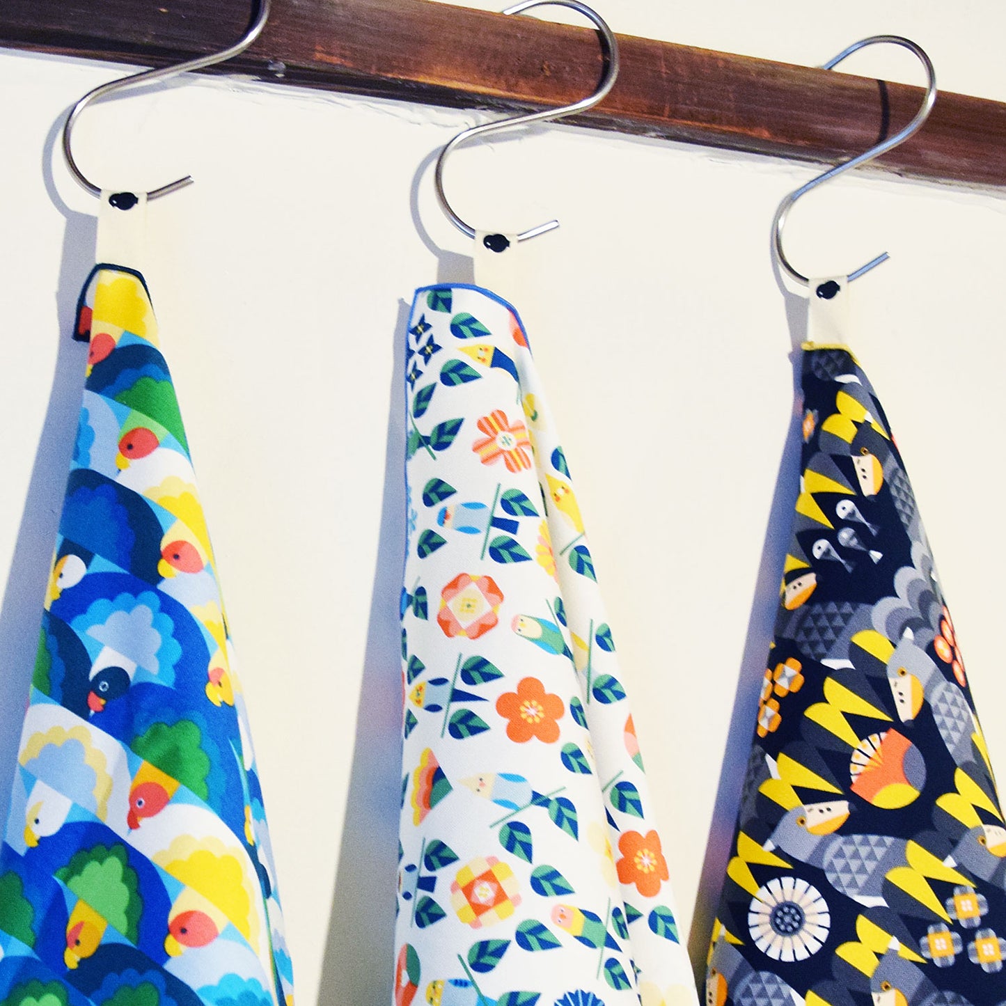 ことりクロス 飛んでくラブバード KOTORICLOTH52 - 小鳥雑貨専門のお店 スウィート・バーディー・ブティック