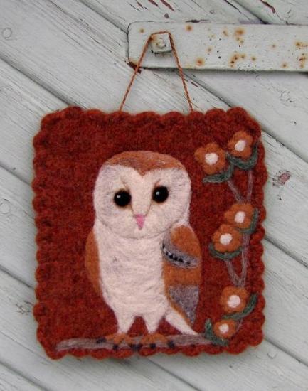 30% OFF 愛鳥コレクション 羊毛フェルト壁掛け フクロウ 1 - 小鳥雑貨専門のお店 スウィート・バーディー・ブティック