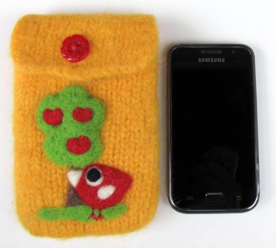 30% OFF 羊毛フェルト ポーチ 小鳥とリンゴの木 イエロー - 小鳥雑貨専門のお店 スウィート・バーディー・ブティック