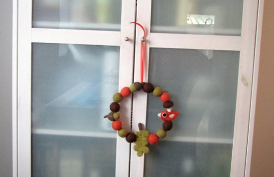 羊毛フェルト 小鳥のリース A - 小鳥雑貨専門のお店 スウィート・バーディー・ブティック