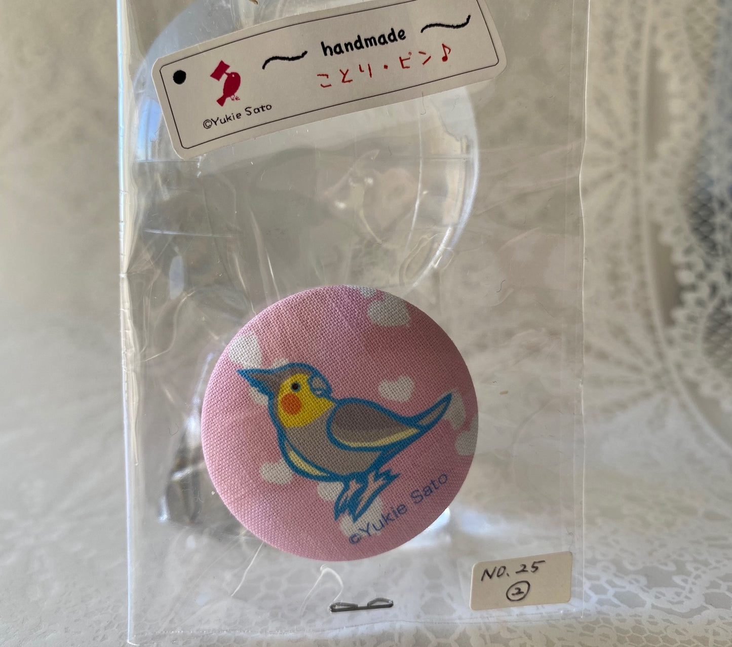 小鳥くるみバッジ 38ミリ オカメインコ