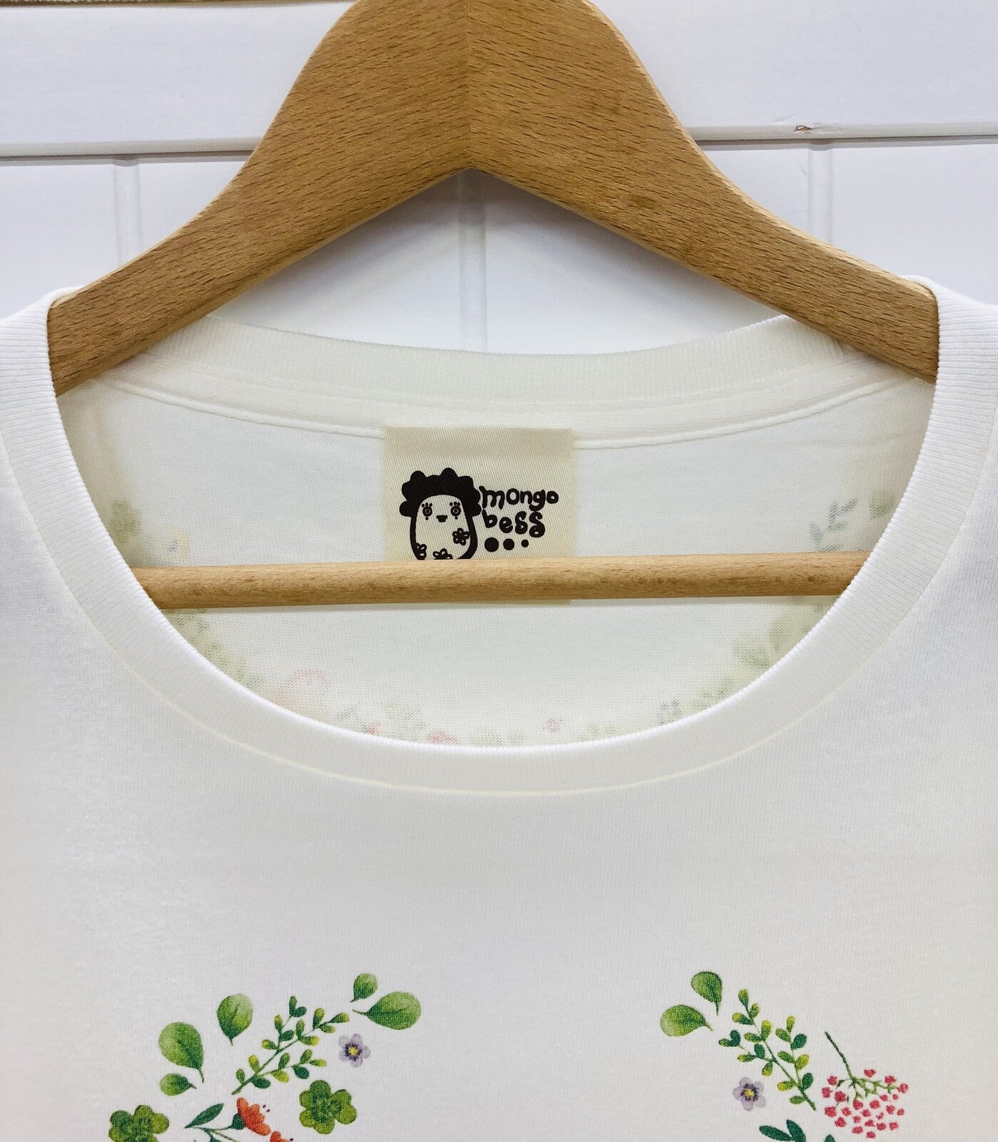 レディースTシャツ　小鳥のリース　（胸リースプリント）　受注製作　送料無料　クーポン利用不可