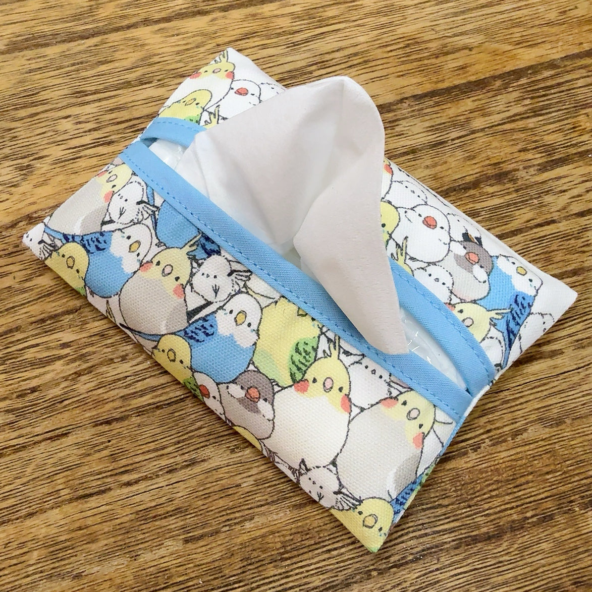 布製ポケットティッシュカバー　シマエナガのインコと文鳥がいっぱい - Sweet Birdie Boutique